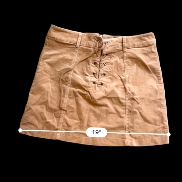 Forever 21 Women’s Size Medium Tan Suede Zippered Mini Skirt •Lace-Up Front NWOT - Picture 15 of 15
